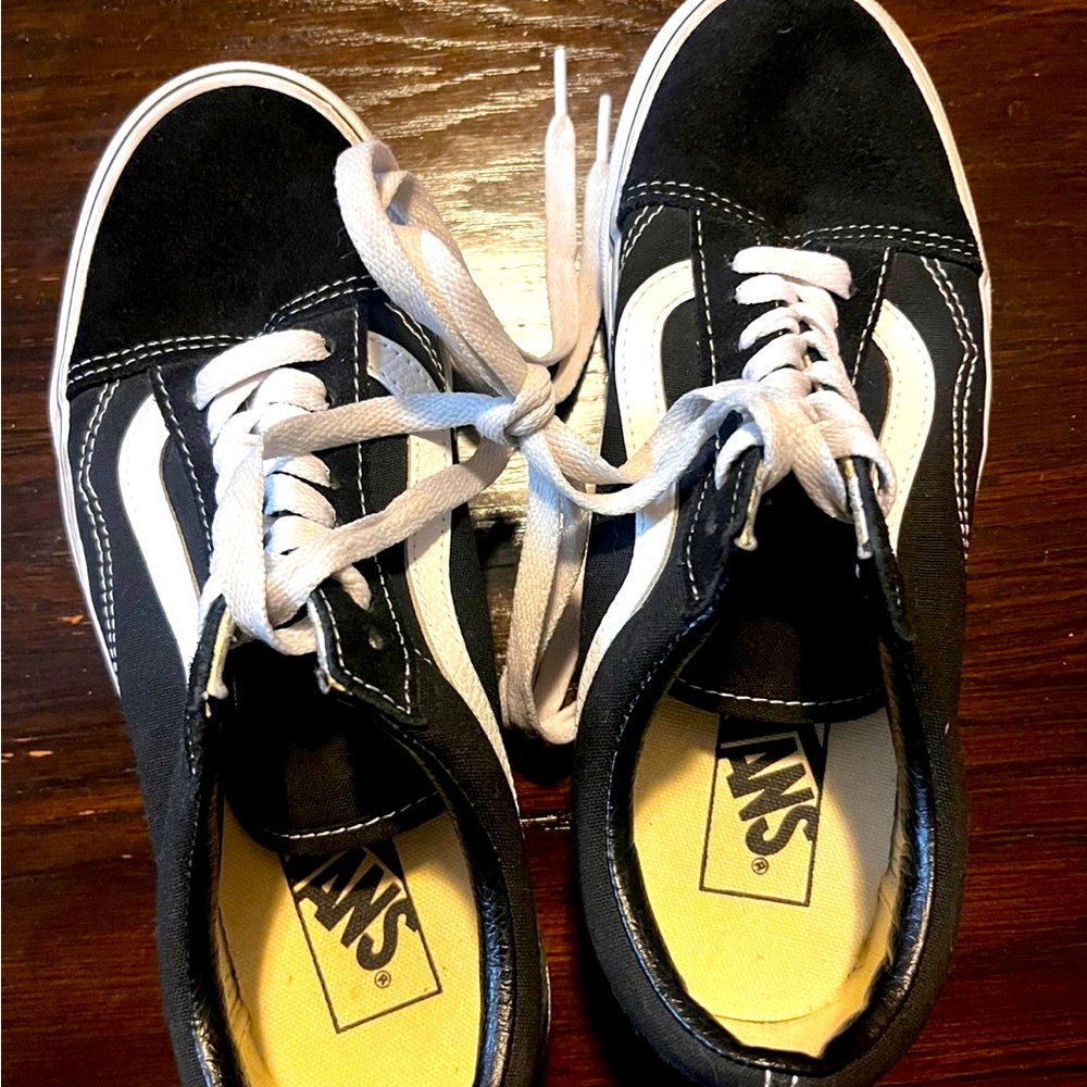 Vans - Picture 4 of 6